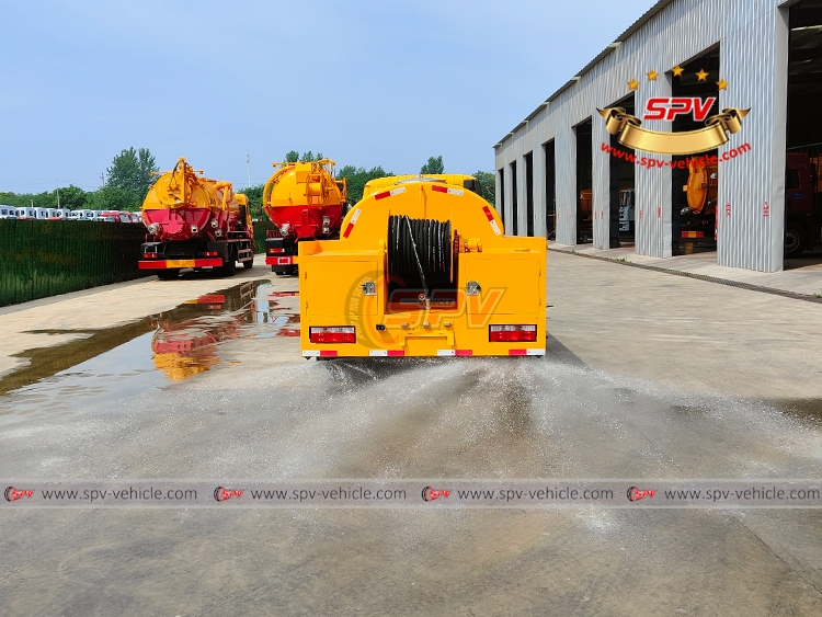 3,000 Litres Sewer Jetting Truck Dongfeng - Rear Spraying 3,000 Litres Sewer Jetting Truck Dongfeng - Rear Spraying